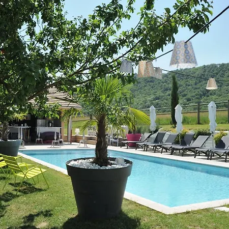 Les Du Domaine De Suzel Hotel