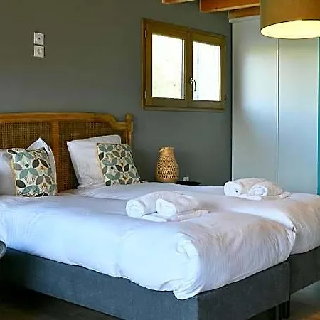Les Du Domaine De Suzel Hotel